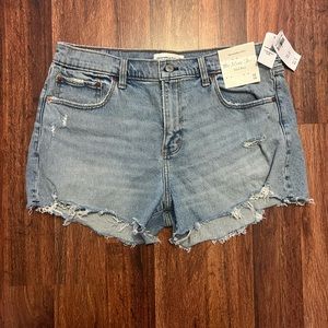 ✨Abercrombie & Fitch The Mom Shorts✨